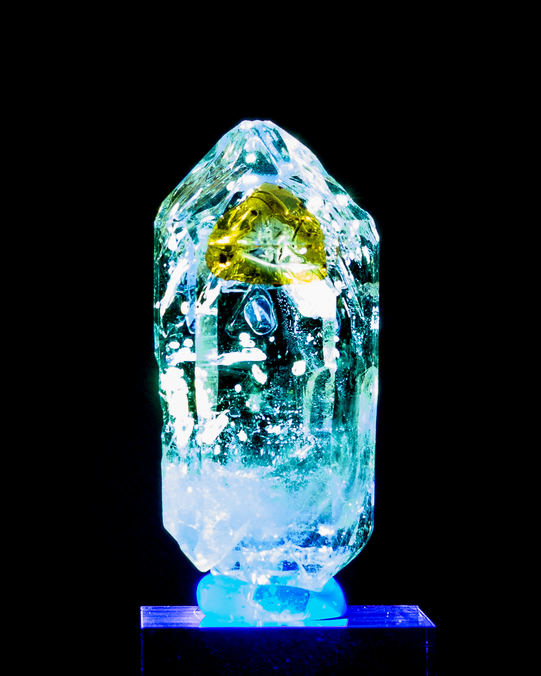 “Firefly” Quartz – Madirobe, Madagascar